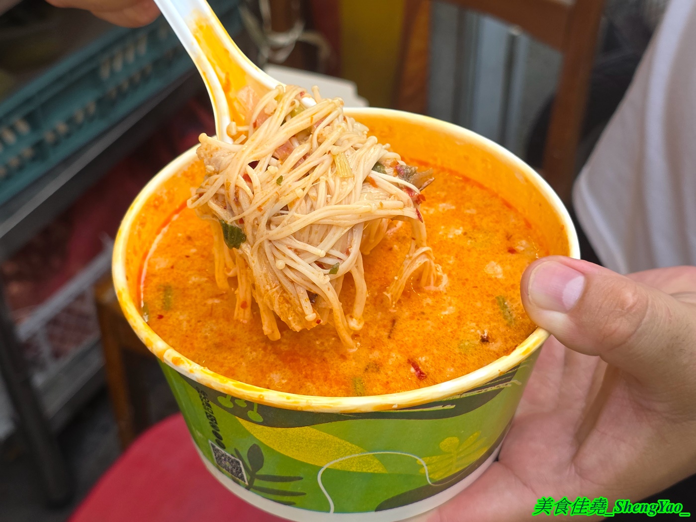 [台中清水]清水打拋飯 – 清水在地隱藏版美食，泰國闆娘好吃打拋豬肉飯，還有鴨肉丸炒紅咖哩飯也很推，大份加荷包蛋不到百元超佛心。