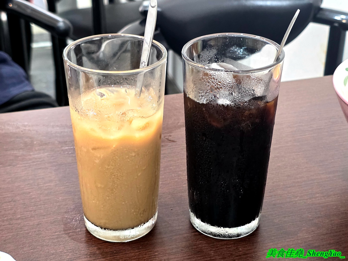 [台中沙鹿]HUONG TRA 香茶越南料理 – 海線新開幕越南料理，吃得到很少見的越南小煎餅和蒸米捲，口味不錯又便宜，內用免費飲料喝到飽。