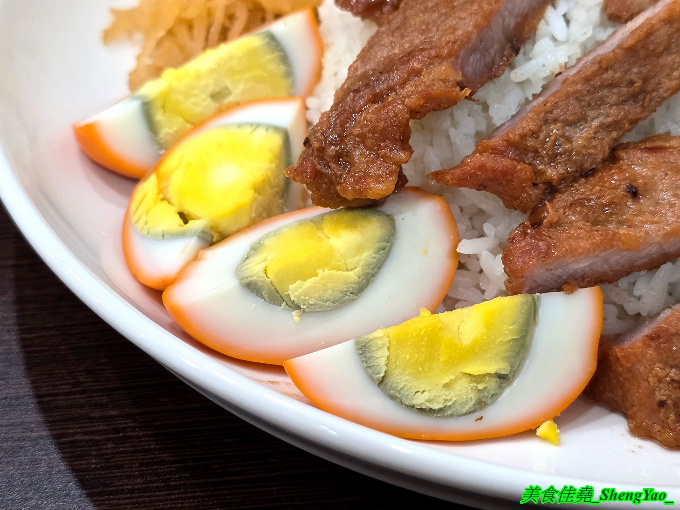 [台中沙鹿]HUONG TRA 香茶越南料理 – 海線新開幕越南料理，吃得到很少見的越南小煎餅和蒸米捲，口味不錯又便宜，內用免費飲料喝到飽。